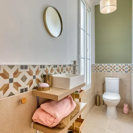 Your Coastal Escape In Ξενοδοχείο 4*